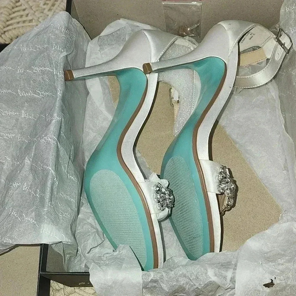 Betsey Johnson Blue Bottom SB- Erin Ivory - Picture 2 of 5